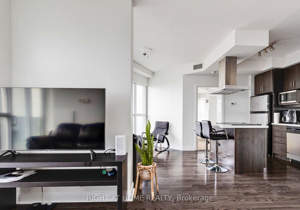 60-absolute-avenue-mississauga-ontario-w12925528