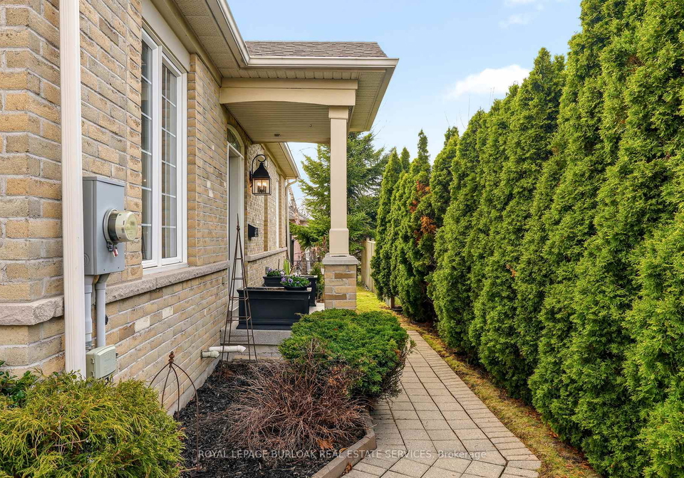 2243-turnberry-road-burlington-ontario-w12926602