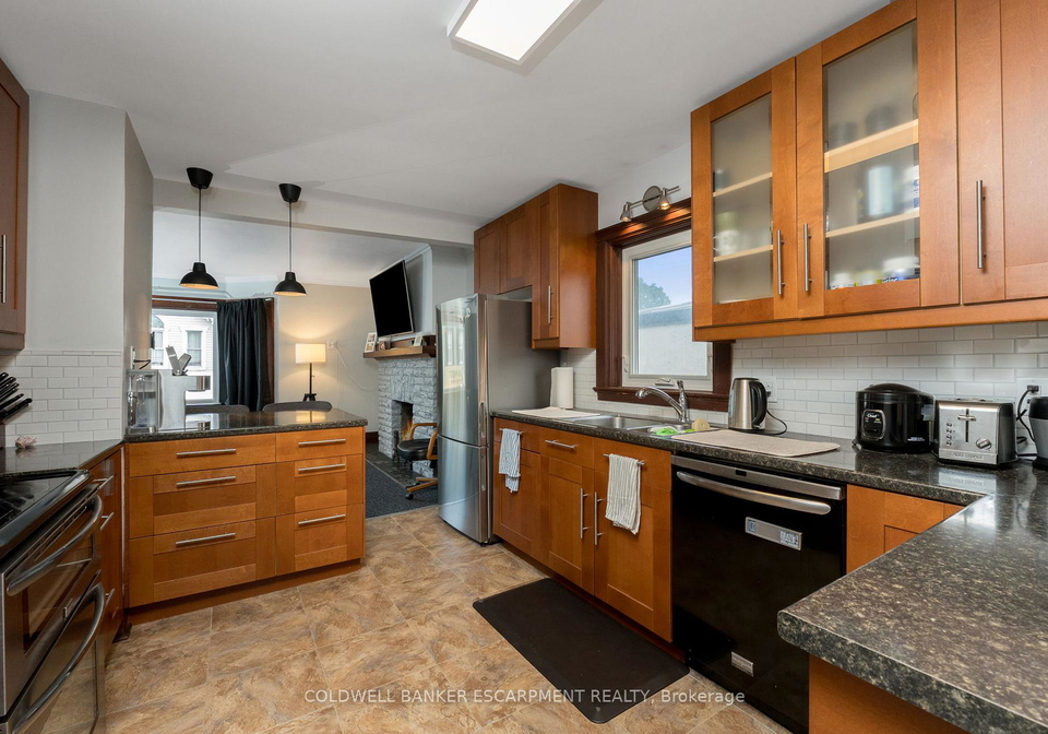 20-mill-street-e-halton-hills-ontario-w12926970