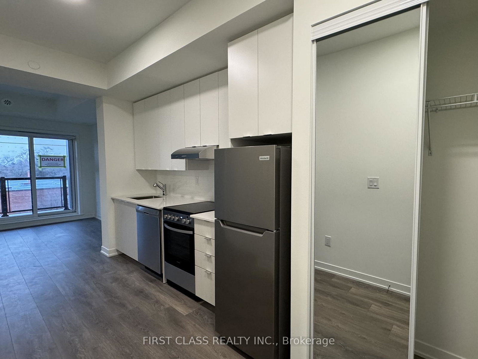 165-canon-jackson-drive-north-york-ontario-w12927102