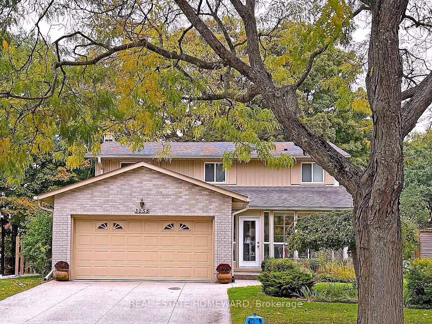 3058-viewmount-road-oakville-ontario-w12927184