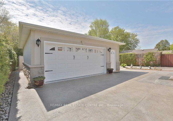 1016-pinegrove-road-oakville-ontario-w12927262