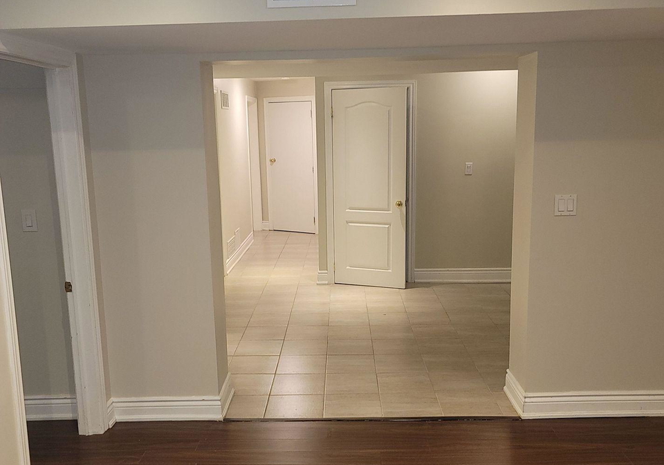 6-crevice-gate-brampton-ontario-w12927372