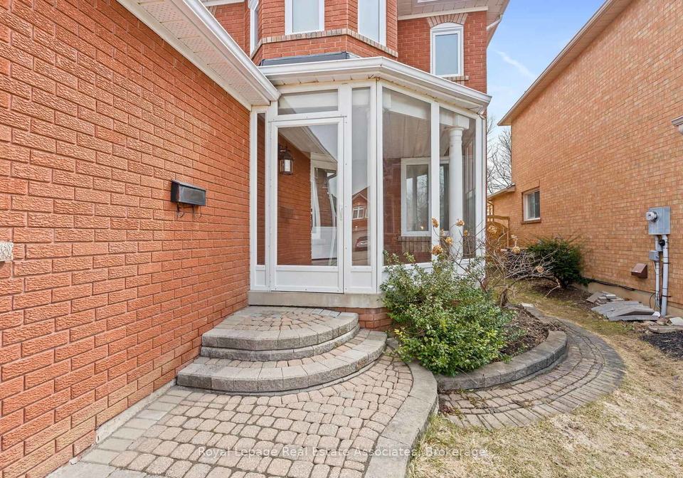 60-lauchlin-crescent-halton-hills-ontario-w12927882