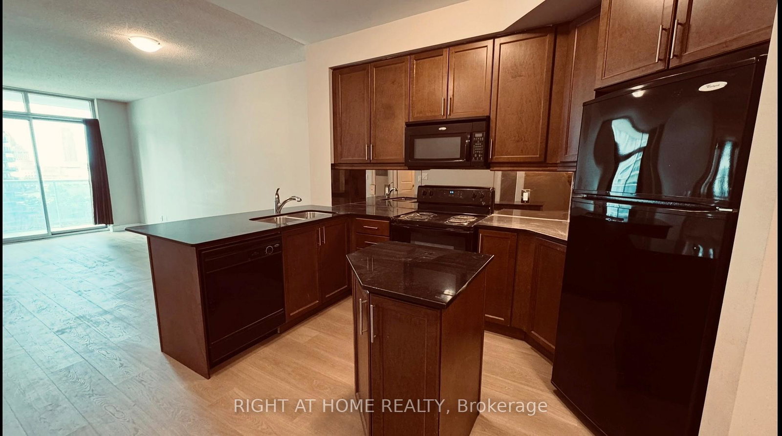 90-absolute-avenue-mississauga-ontario-w12928092