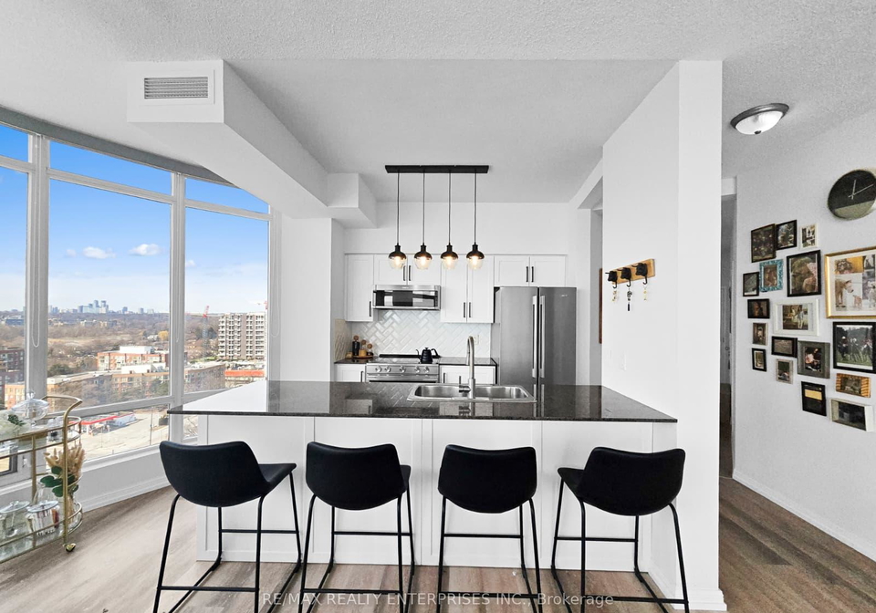15-windermere-avenue-toronto-ontario-w12928264