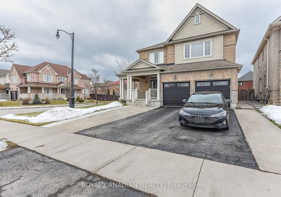 84-lightcatcher-circle-brampton-ontario-w12928624