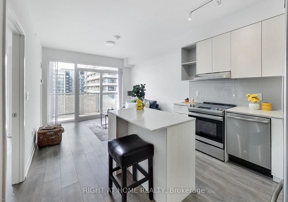 2520-eglinton-avenue-w-mississauga-ontario-w12928952