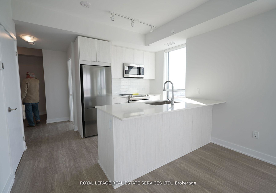 4130-parkside-village-drive-mississauga-ontario-w12928960