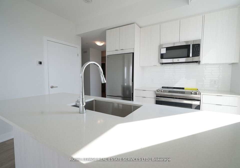 4130-parkside-village-drive-mississauga-ontario-w12928960
