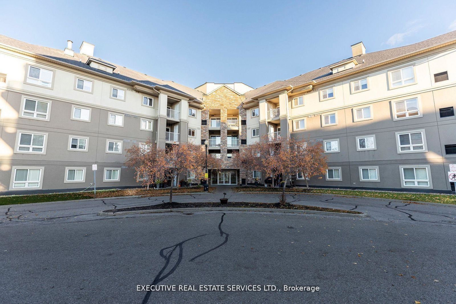 4-dayspring-circle-brampton-ontario-w12929020