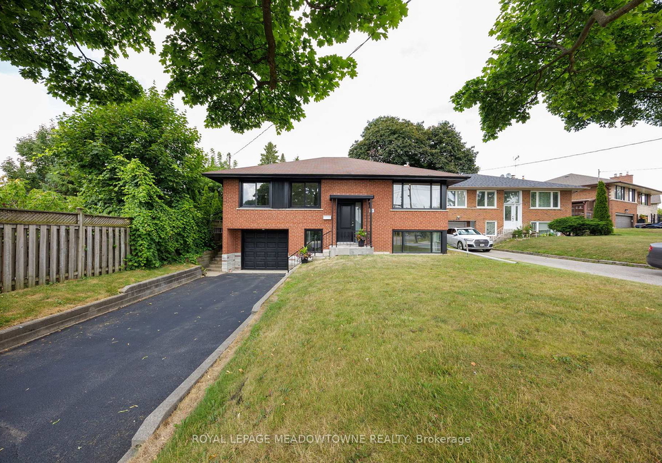 92-the-westway-etobicoke-ontario-w12929214