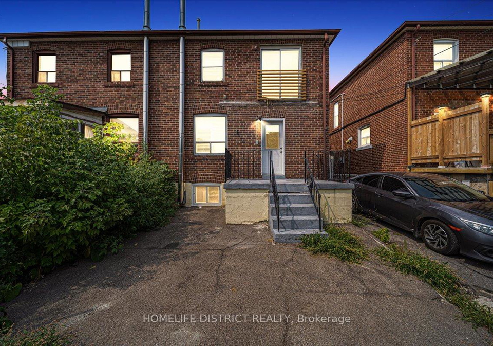 2055-eglinton-avenue-w-toronto-ontario-w12929276