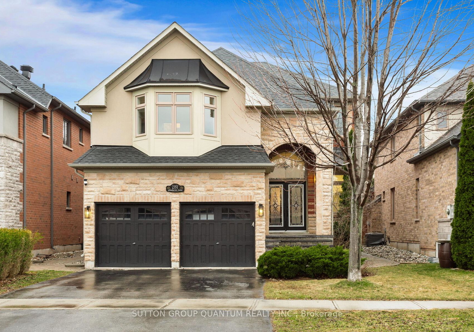 2351-gladacres-lane-oakville-ontario-w12929330