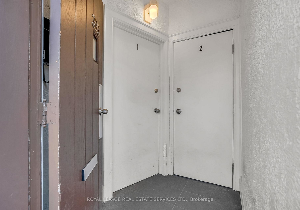 393-willard-avenue-toronto-ontario-w12929730