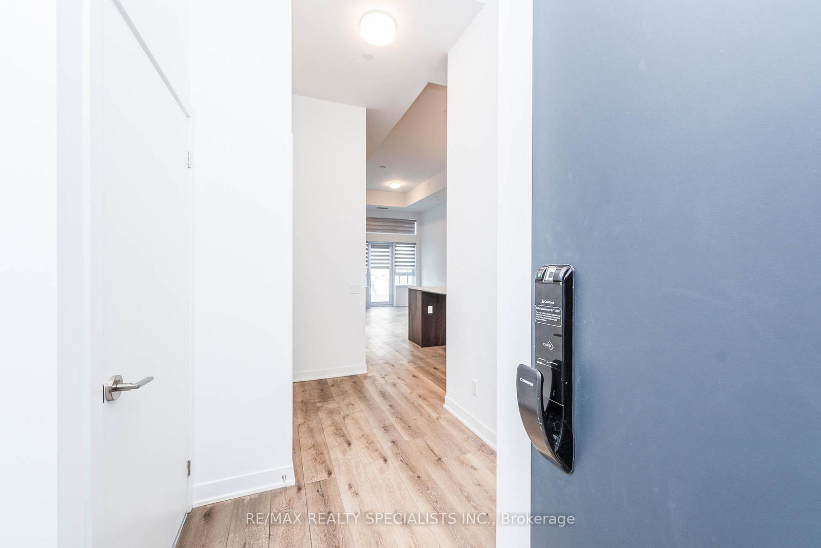 405-dundas-street-w-oakville-ontario-w12929786