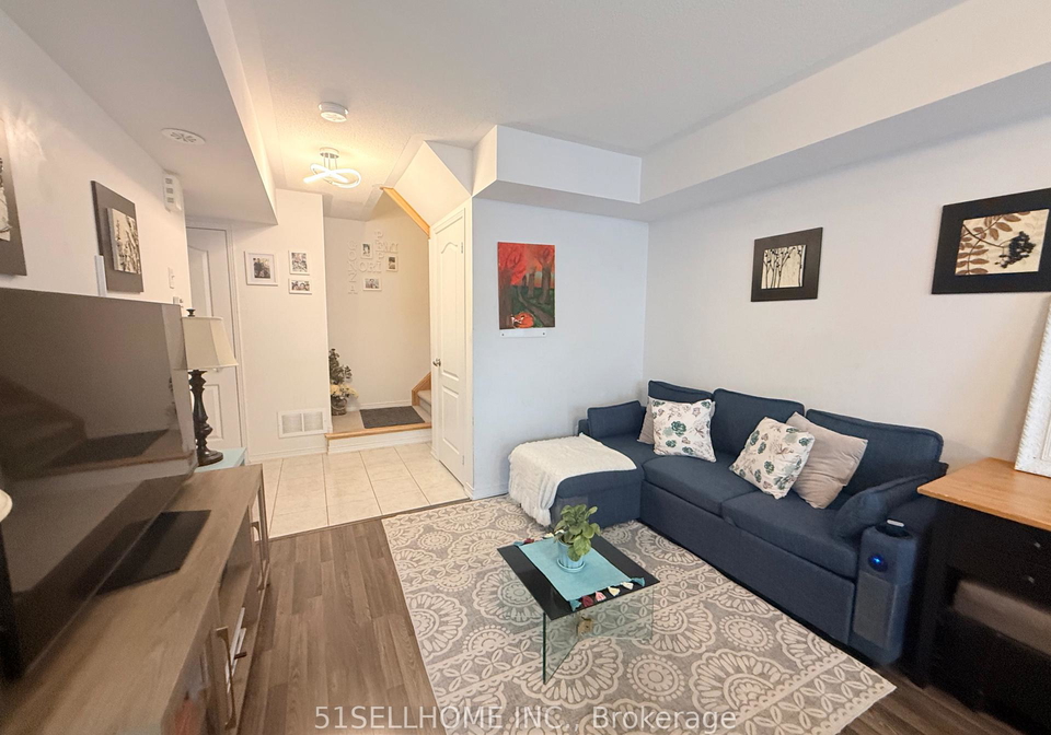 2484-post-road-oakville-ontario-w12929844