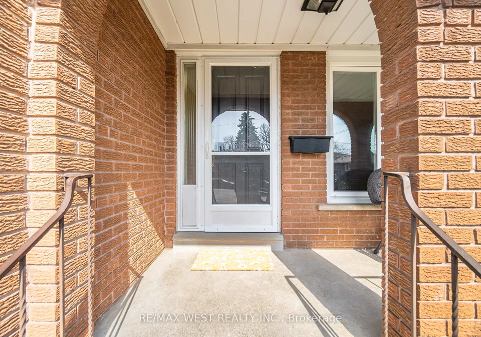 6-disan-court-etobicoke-ontario-w12930106