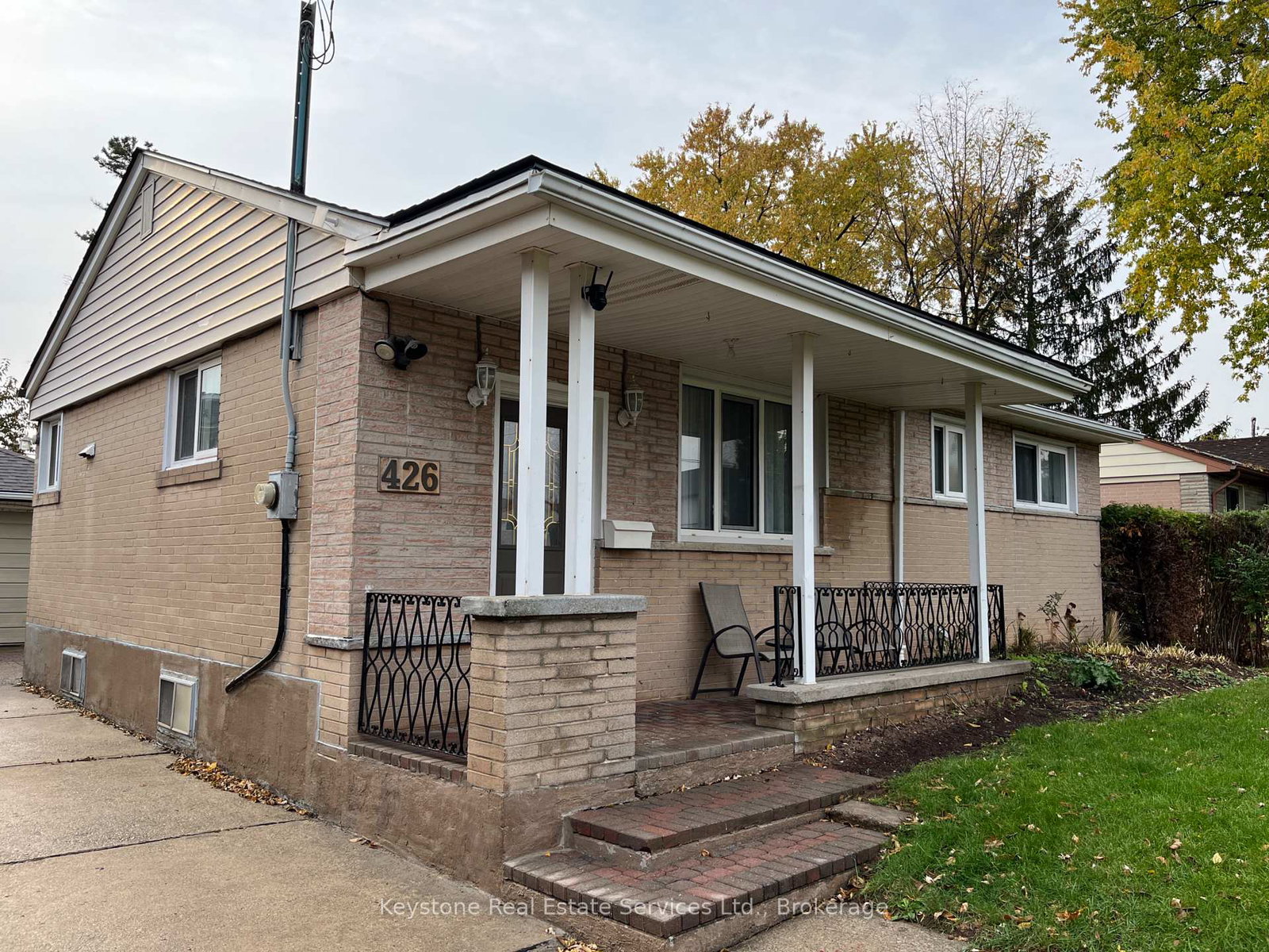 426-seabourne-drive-s-oakville-ontario-w12930406