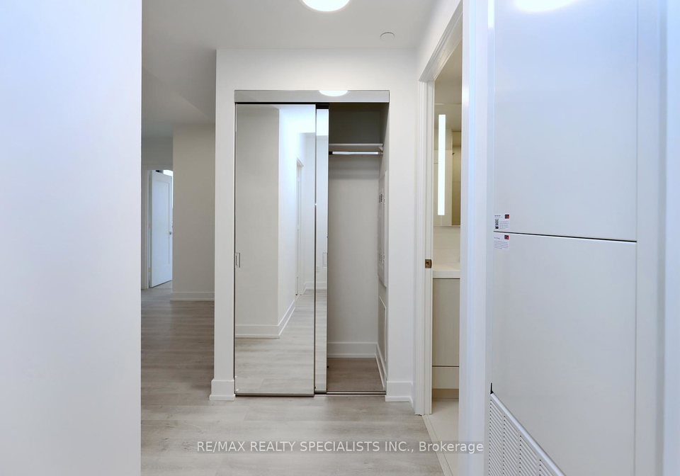 25-cordova-road-etobicoke-ontario-w12930416
