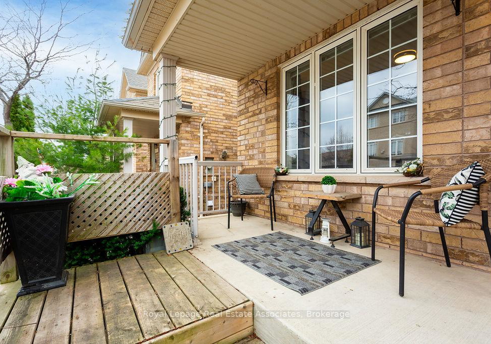 2260-greening-lane-burlington-ontario-w12930536