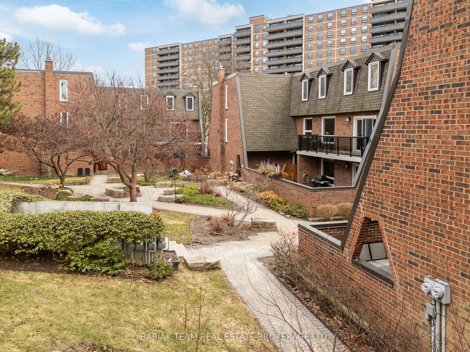 22-la-rose-avenue-etobicoke-ontario-w12930732
