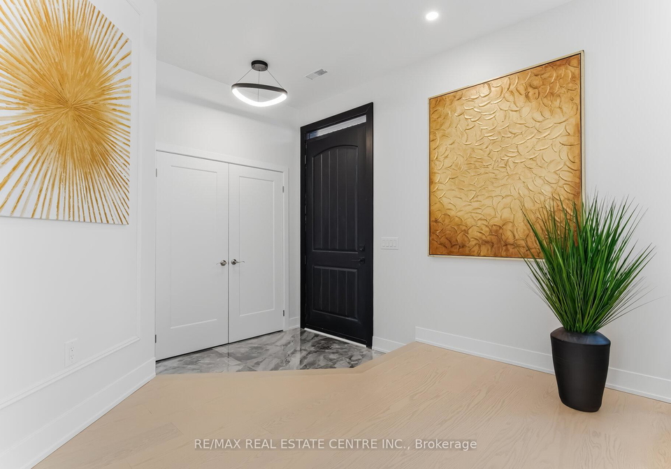 11-bentley-drive-etobicoke-ontario-w12931072