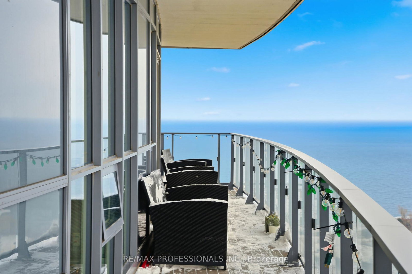 2212-lake-shore-boulevard-w-etobicoke-ontario-w12931080