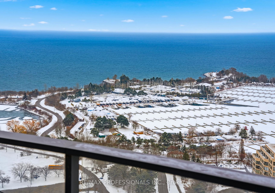 2212-lake-shore-boulevard-w-etobicoke-ontario-w12931080