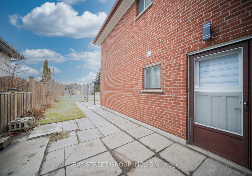 1520-brentano-boulevard-mississauga-ontario-w12931592
