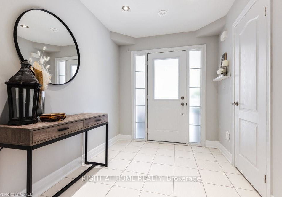2435-greenwich-drive-oakville-ontario-w12932048