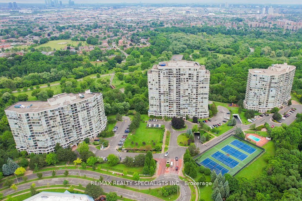 5-rowntree-road-n-etobicoke-ontario-w12932286