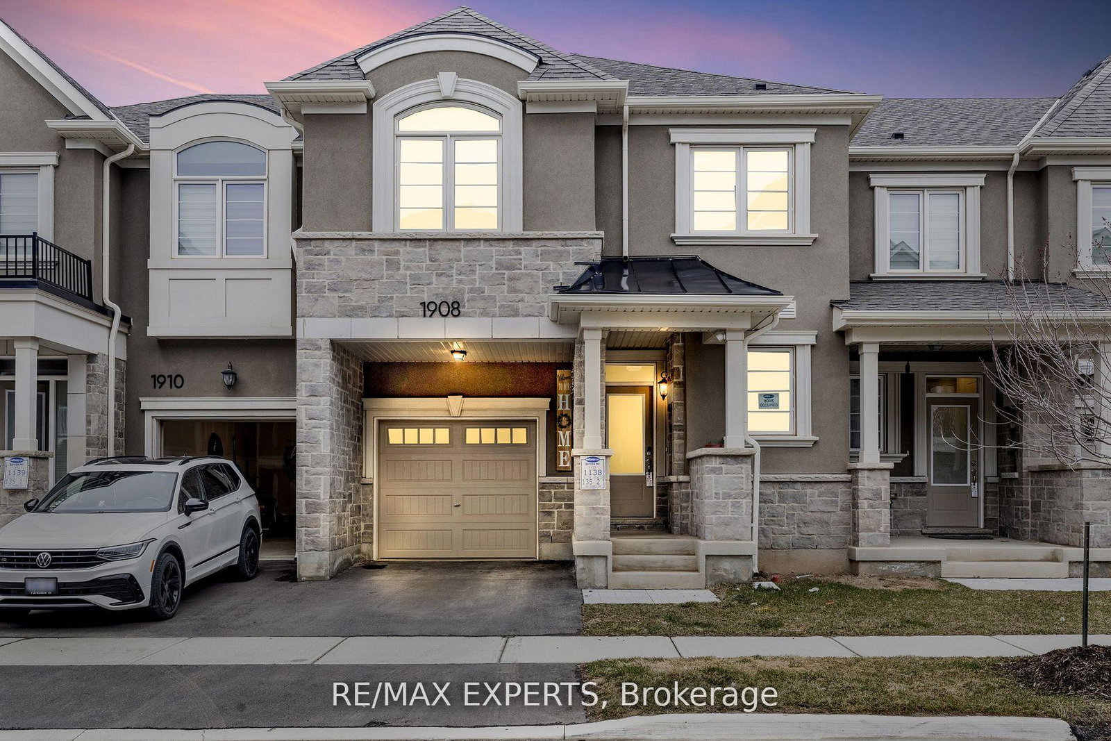 1908-thames-circle-milton-ontario-w12932344
