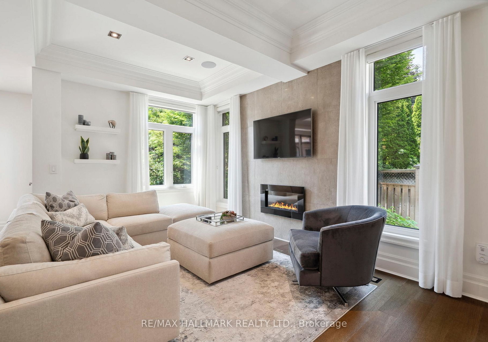 2092-pinevalley-crescent-oakville-ontario-w12932380