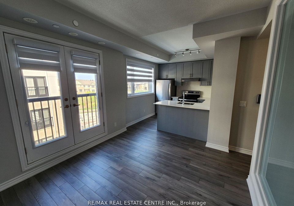 349-wheat-boom-drive-oakville-ontario-w12932458
