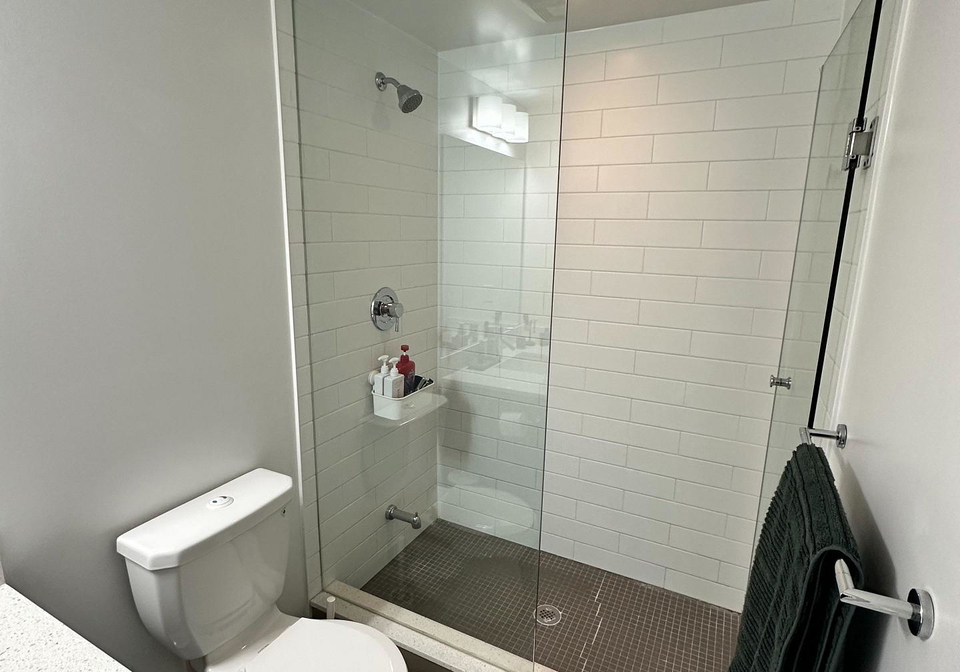 2212-lake-shore-boulevard-w-etobicoke-ontario-w12932506