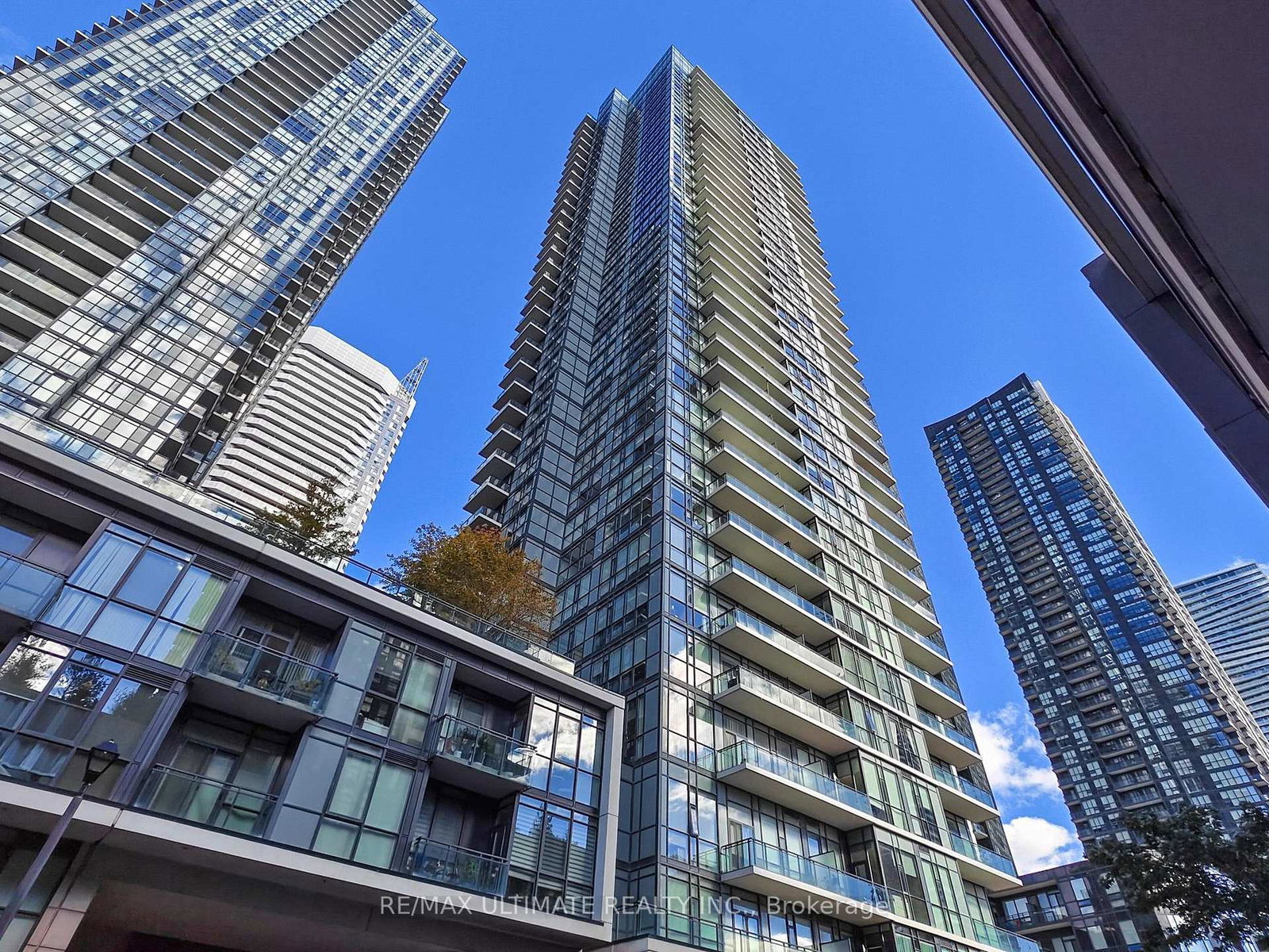 4065-brickstone-mews-mississauga-ontario-w12932598