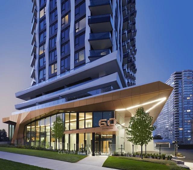 60-central-park-roadway-road-etobicoke-ontario-w12932662