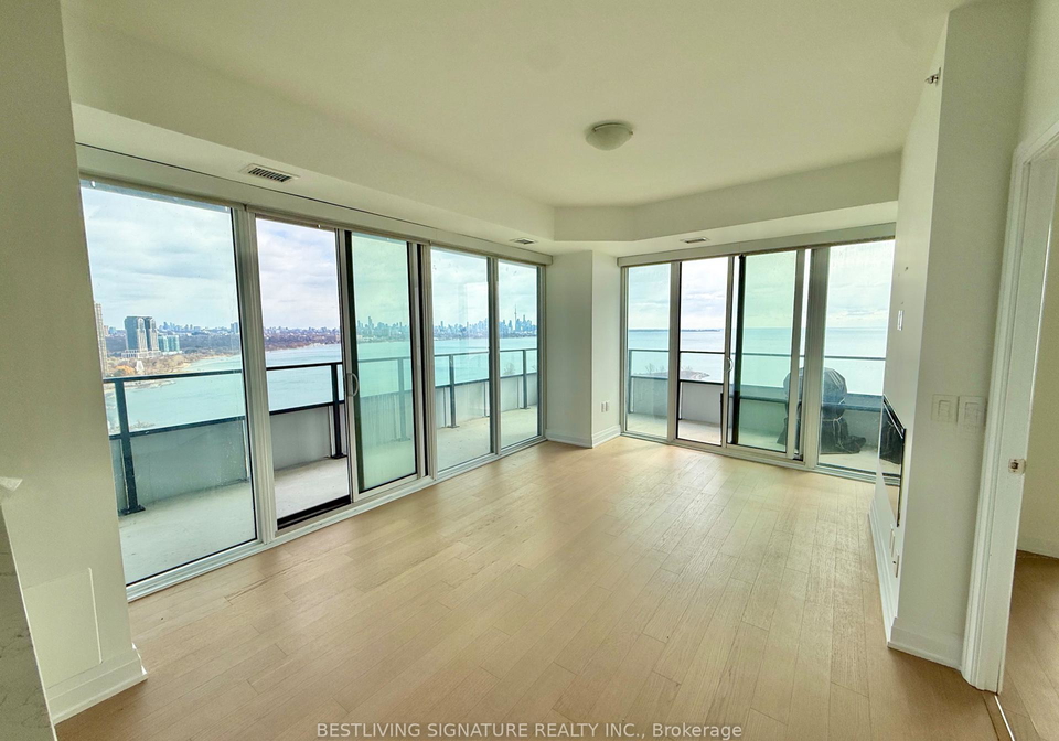 20-shore-breeze-drive-etobicoke-ontario-w12933216