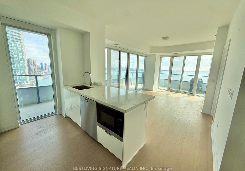 20-shore-breeze-drive-etobicoke-ontario-w12933216