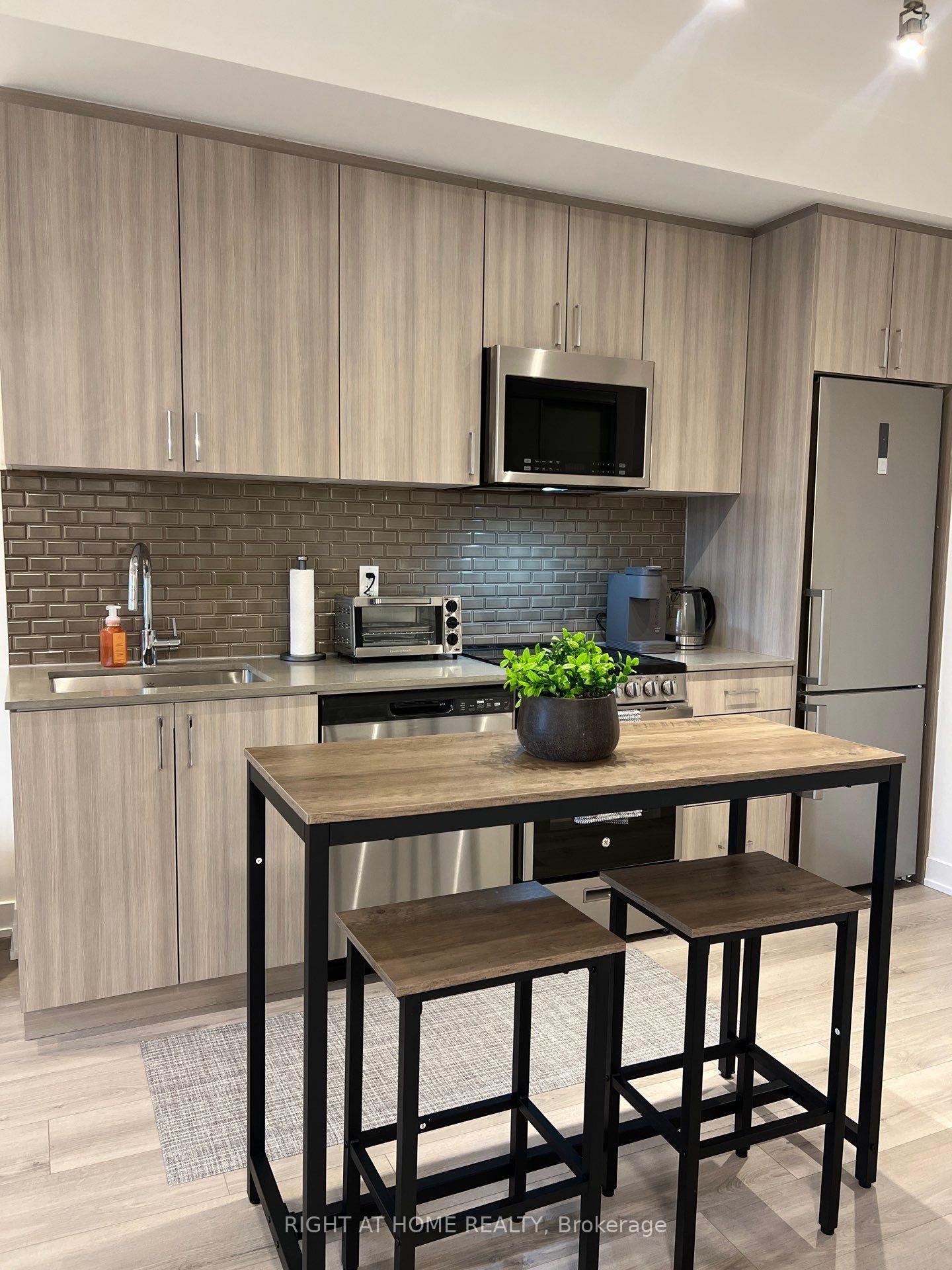 1005-dundas-street-e-oakville-ontario-w12933268