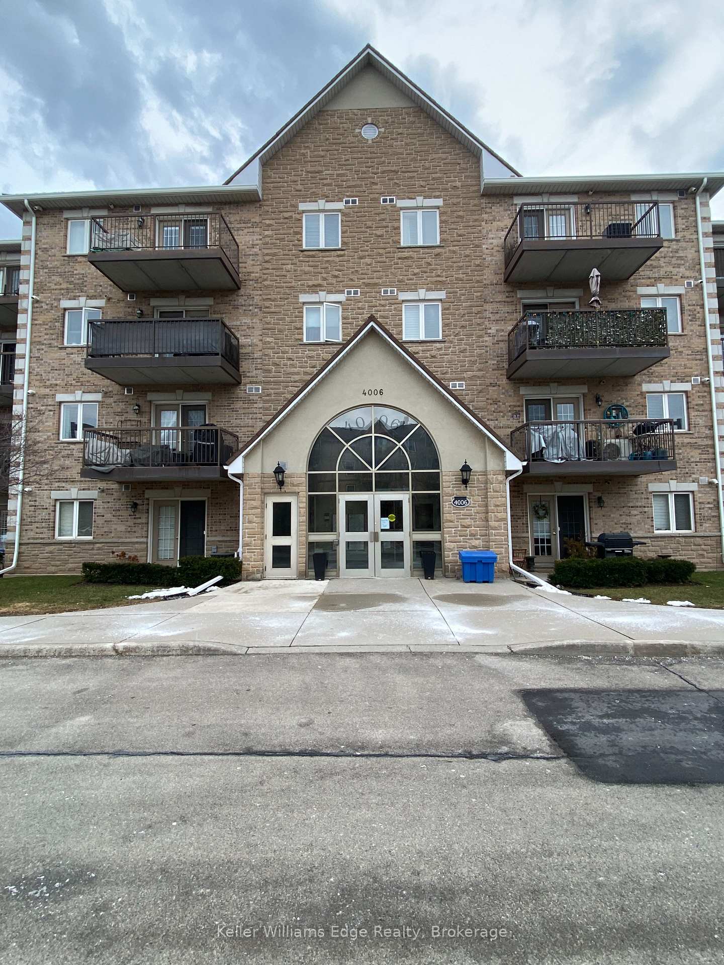 4006-kilmer-drive-burlington-ontario-w12933276