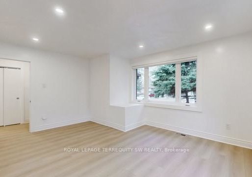 19-hawthorne-road-etobicoke-ontario-w12933354