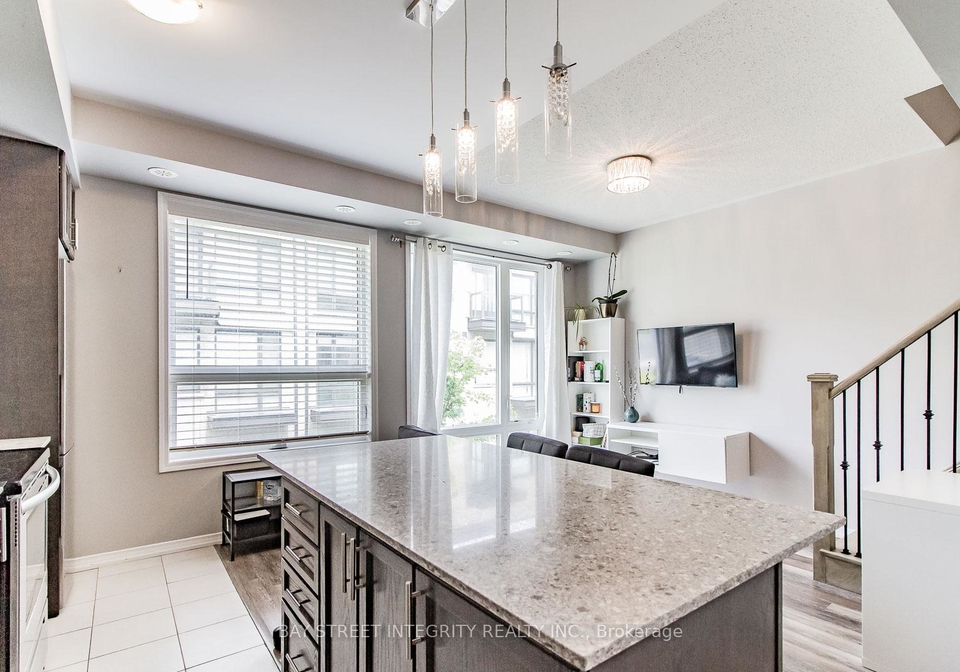 32-fieldway-road-etobicoke-ontario-w12933376
