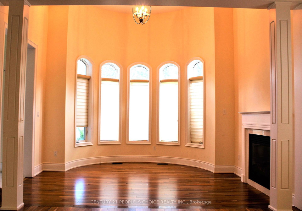 1275-saginaw-crescent-n-mississauga-ontario-w12933396