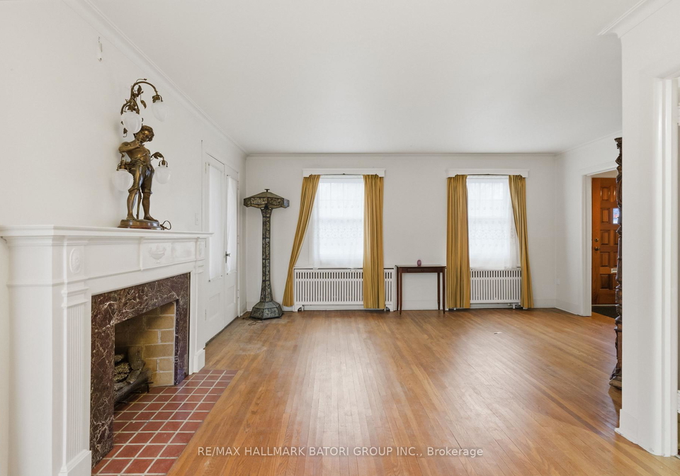 18-king-georges-drive-north-york-ontario-w12934438