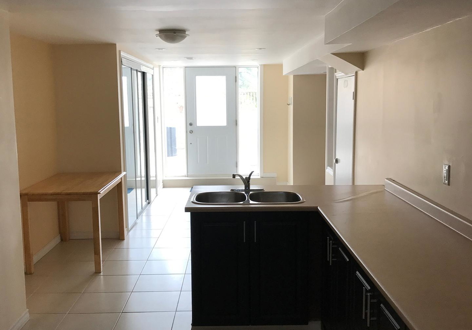 354-ceremonial-drive-mississauga-ontario-w12934586