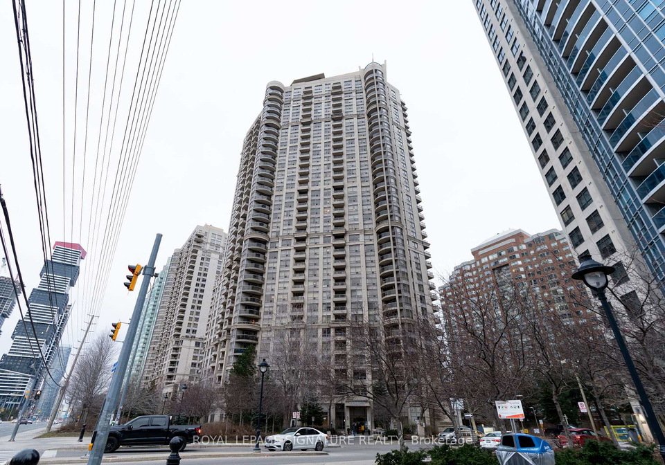 310-burnhamthorpe-road-w-mississauga-ontario-w12935004