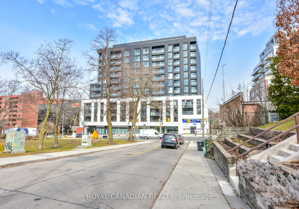1660-bloor-street-w-toronto-ontario-w12935532
