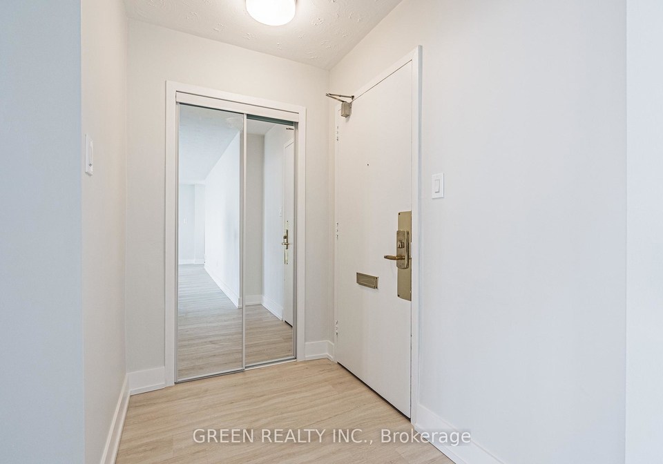2160-lakeshore-road-burlington-ontario-w12935622